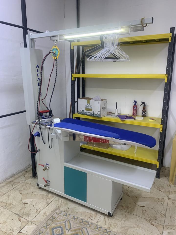 السلام عليكم مكوى للبيع في الدوره مجمع الجوهره كامل جاهز للشغل 
اي استفسار الاتصال ***********
رايده قفل ٣ مليون
واذا اتريد النورفه والغساله والستاندات قفل مليونين ونص
