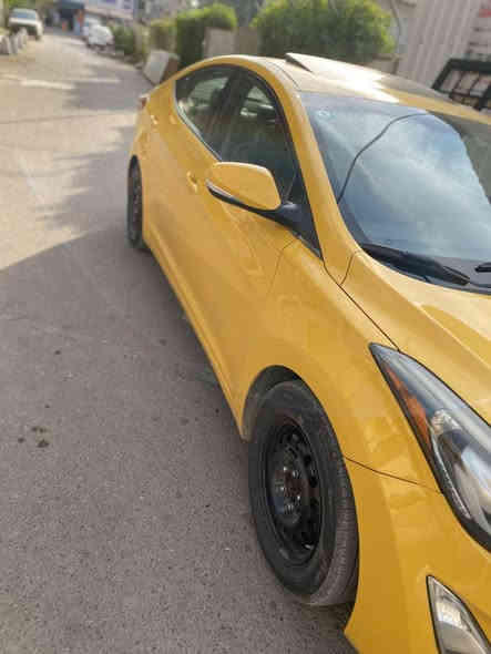 السلام عليكم الانترا للبيع وارد أمريكي فول واحد على واحد حادثه جاملغ مال سايق كير مكينه مكفوله صبغه جديده تبريد ثلج تخيم تاير جديد صدر جديد سونر جديد 
العنوان الاعظميه قرب مستشفى النعمان 
السعر 125بيه مجال بسيط ***********
