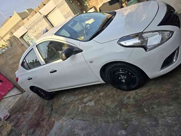 السلام عليكم نيسان صني موديل 2023 كيرو مكينه خيره من الله جدد تبريد شغال تدفئه شغاله سياره ماشيه 86 ما بيها اي نقص رقم شمالي تريد تحويل تريد وكاله حاضر صدر وباتري وتخم تاير سياره ما بيها اي نقص بهيا بارد بل جاملغ الامامي كد اربع اصابع وبل بنيد هم اقل لشبر بارد وباب السايق بي صبغ ربع الباب تقريبا والسونار مرفق السعر 115وبيهه مجال بسيط مكان السياره بغداد رقمي  *********** الشري يتصل وبلخدمه
