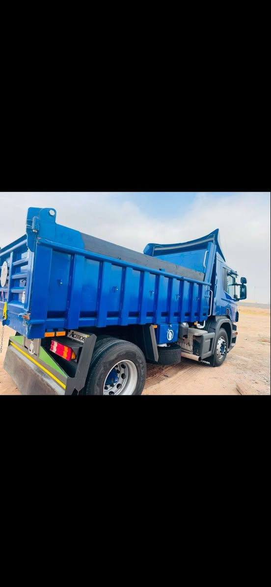 سلام عليكم سكانيه تك موديل 2005 محرك انجگتر ٦ جديدگير 4ب4 اكسن ابو الفلتر شاصي 10مكفول تبريد ثلج رقم ذي قار جديد سنويه 2030 تحويل ثاني يوم سياره جاهزه للعمل عنوان بصره الزبير سعر310 ستفسار***********
