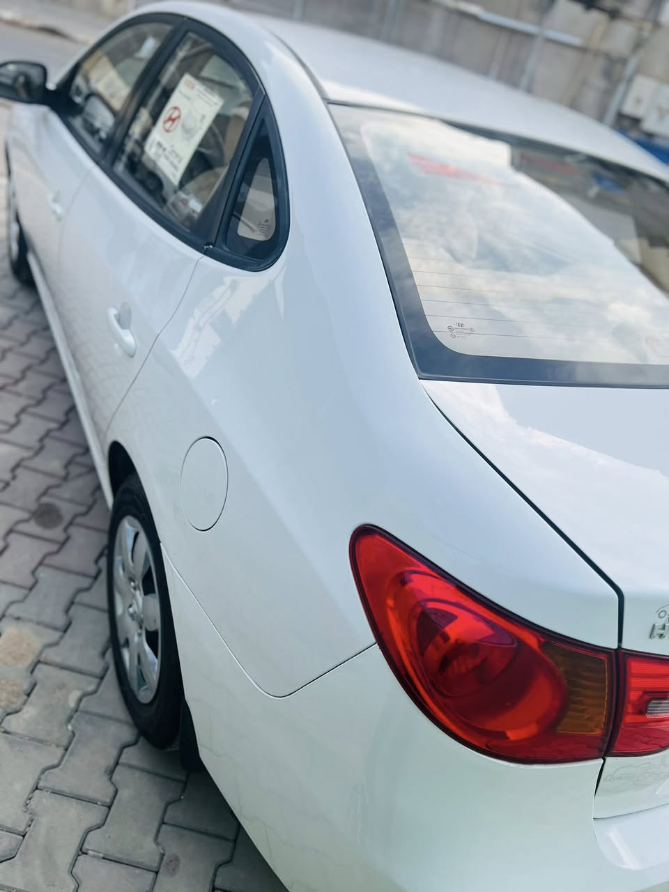 إسلام عليكم…الانترا2010 بيه صبغ الجاملغ الخلفي فقط بدون داخل هزه جديده لل27السياره بعده عله وضع الشركه جديده السعر ب115وبيه مجال مكاني صلاح الدين تكريت الاستفسار اتصل ***********
