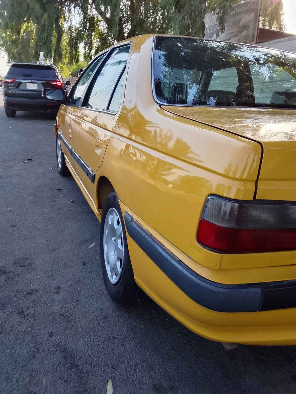 سلام عليكم بيجو بارص للبيع موديل ٢٠١٣ 
سياره خير من الله كير مكينه تبريد تدفئه صدر مكفولات 
بلاديه مابيه صبغ مصفره هيئة غرامات 
مكاني شهداء البياع السعر ٣٦ وبيه مجال 
رقم هاتف ***********
