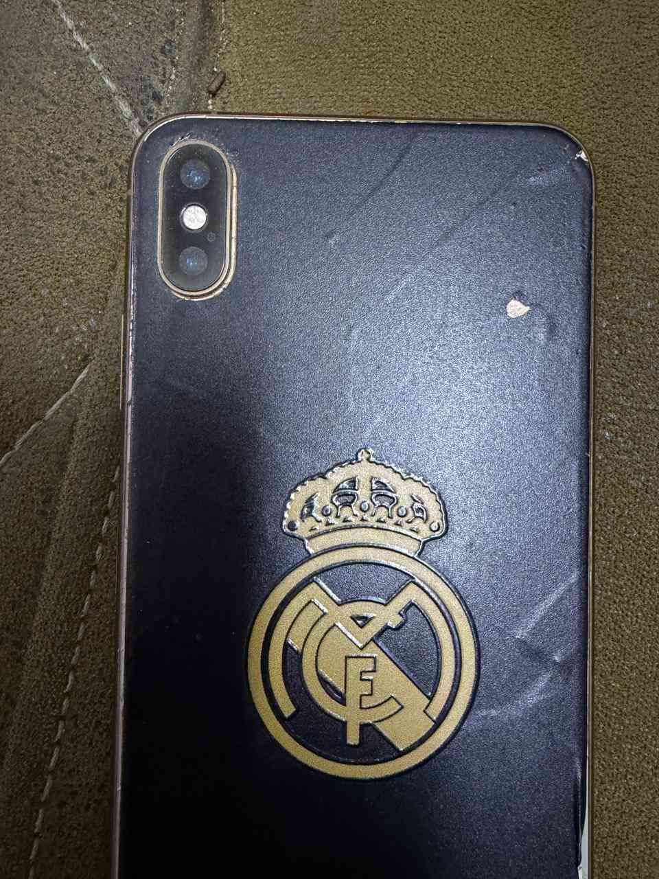 اكس ماكس ذاكرة 256  مبدل بطاريه وشاشه فيس إيدي شغال ضهر مكسور سعره ١٥٠ وبي مجال مكان بغداد مدينه  الصدر ***********
