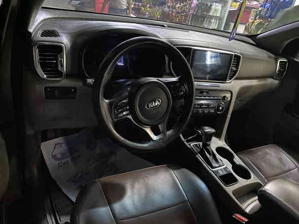 السلام عليكم سبورتج ٢٠١٧ واردكندي فول عدة البصمة رقم قادسية مشروع وطني السيارة كلين بدون حادث بيهة صبغ جاملغين اثر شخوط السعر١٤٠ مكاني بغداد قرب جزيرة بغداد للاستفسار ***********
