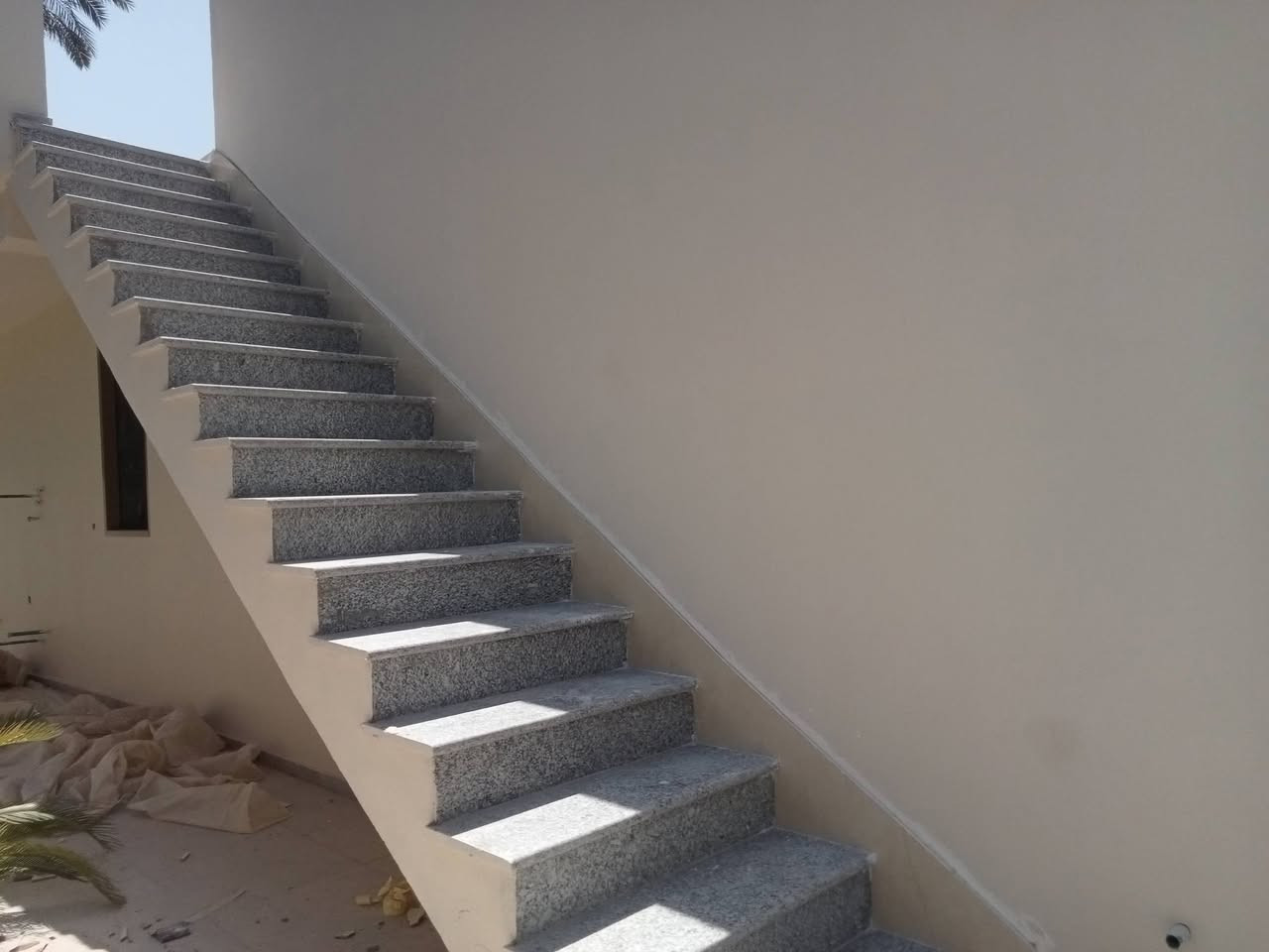 كادر مصرى شغل درجة اولى سيراميك ومرمر وكاشي وبايات ***********
