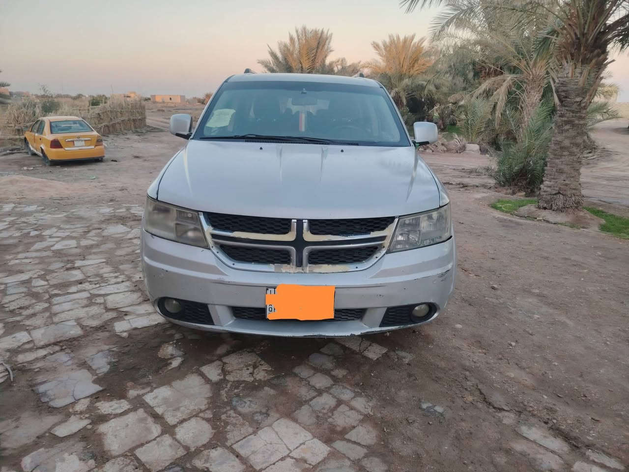دوج جورني 2014 7راكب تبريد 3قطع شاشه كبيره فول بصمه مكينه 2400 نضيفه كير نضيف حداديه تخم تاير ضربته خفيفه دعاميه اماميه وبنيد رقم مثنى 
السعر 95 استفسار ***********

