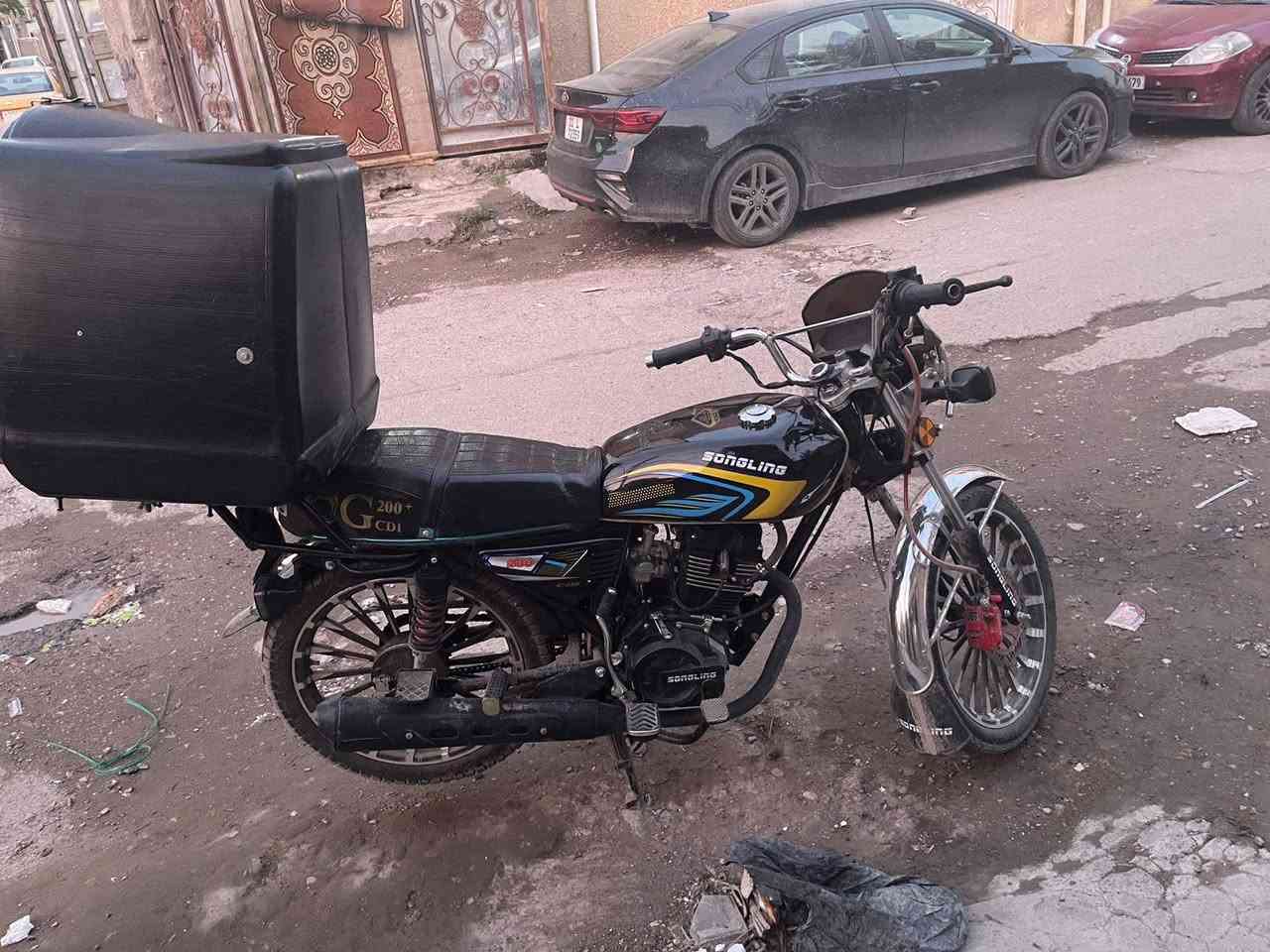 سلام عليكم دراجة سيفان سونك موديل 26 جديدة بعدهي رمبة  نزلتهة صارلي 2 شهرين مكفولة بيه فقط دبل بس  السعر 850 وبيهة مجال المكان الشعب نهايتة حي اور الاستفسار***********❤️👍
