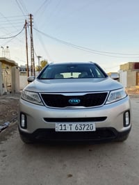 سورنتو للبيع وارد امريكي حادث باب السايق امبدل نفس اللون يعني لا صبغ و...