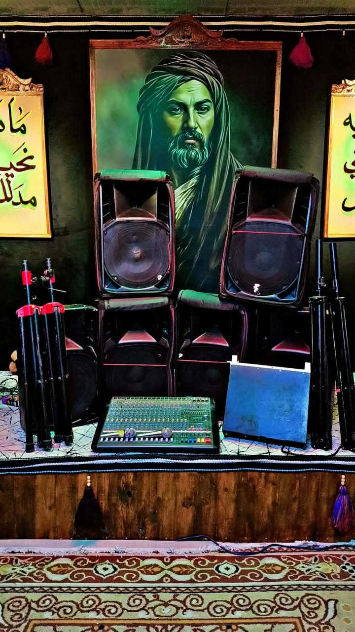 اللهم صلي على محمد وال محمد
صوت للبيع 
جهاز داينكور 1600
بور 8000
مايكات جاسكو عدد 2
سماعات ار سي اف تجميع عدد 6
ستاندات عدد4
وايرات كامله 
السعر خاص..


**إذا كنت صاحب هذا الإعلان وتريد حذفه لأي سبب، رجاءا أرسل رسالة إلى الدعم الفني**