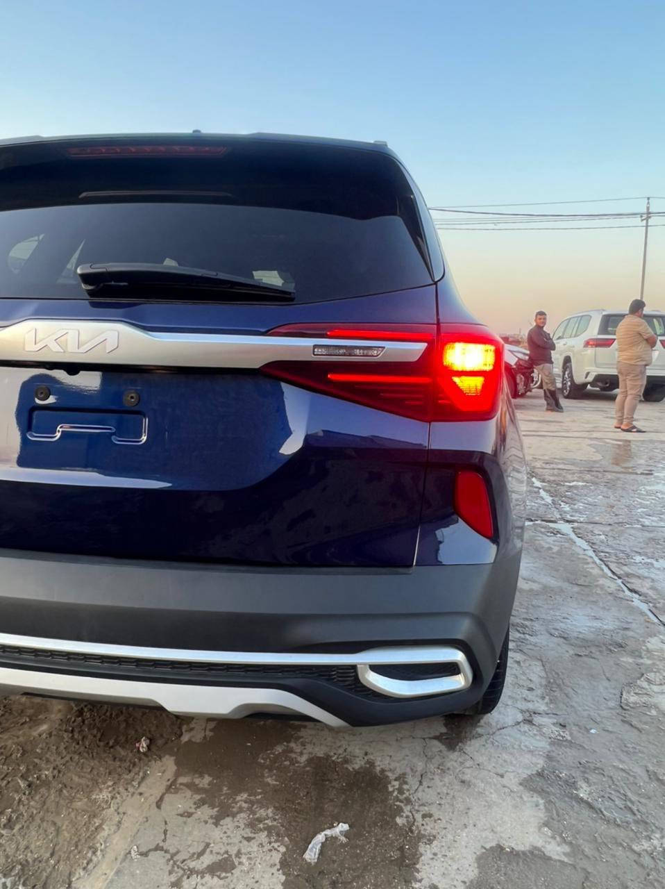 سلام عليكم للبيع كيه سلتوز موديل 2023 فول موصفات واحد علا واحد موصفات خاصه فتحه وبصمه وشاشه ايباد وبجم عدسه زنون بلادي وكشنات جلد سايد بريك بصمه بواب بصمه كشنات تدفه استيرن تدفه كشنات تبريد شاحن وايرلس تبريد بيانو رادار امامي شغال رادار خلفي رادار يمنه ويسره حساس اطارات كشاف امامي شغال نضمه قياده حجم المحرك 2000 دوش لد خلفي شغال كشنات خلفيه تدفه تحكم جهتين حاكيه مانع نزلاق شاشه كبيره ولمس كامره دواره اشاير بل مري تشغيل عن بعد ضويه داخليه دمام صوت دواخل صاج اسود ملكي كشنات كهرباء السايق والصدر هم كهرباء ولكب كروم لد امامي وعدسات 5 ماشيه 32 وبعد بيها موصفات هواي السياره حره جايه بسمي بدون رقم تترقم جميع المحافظات بيها رقم فحص موقت تمشي بي خلال 3 اشهر دخول جديد السياره مكفوله من الصبغ التبديل والغرق والبارد والشخط كفاله عامه ماعده الدعاميه فقط جميع الرباكات سليمه ***********
