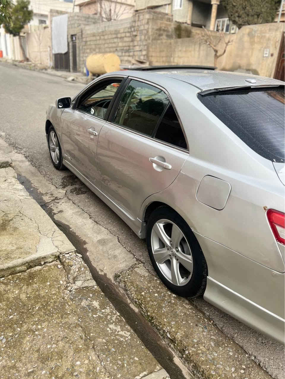 كامري (هه زه و پاكانه )مؤديل 2007فول فول180هه زاري هه قيقي رؤشتوه مه كينه ي نه كراوه ته وه هه مو گياني به شه رت 
شوين.سؤران
ژم *********** أربيل, العراق
