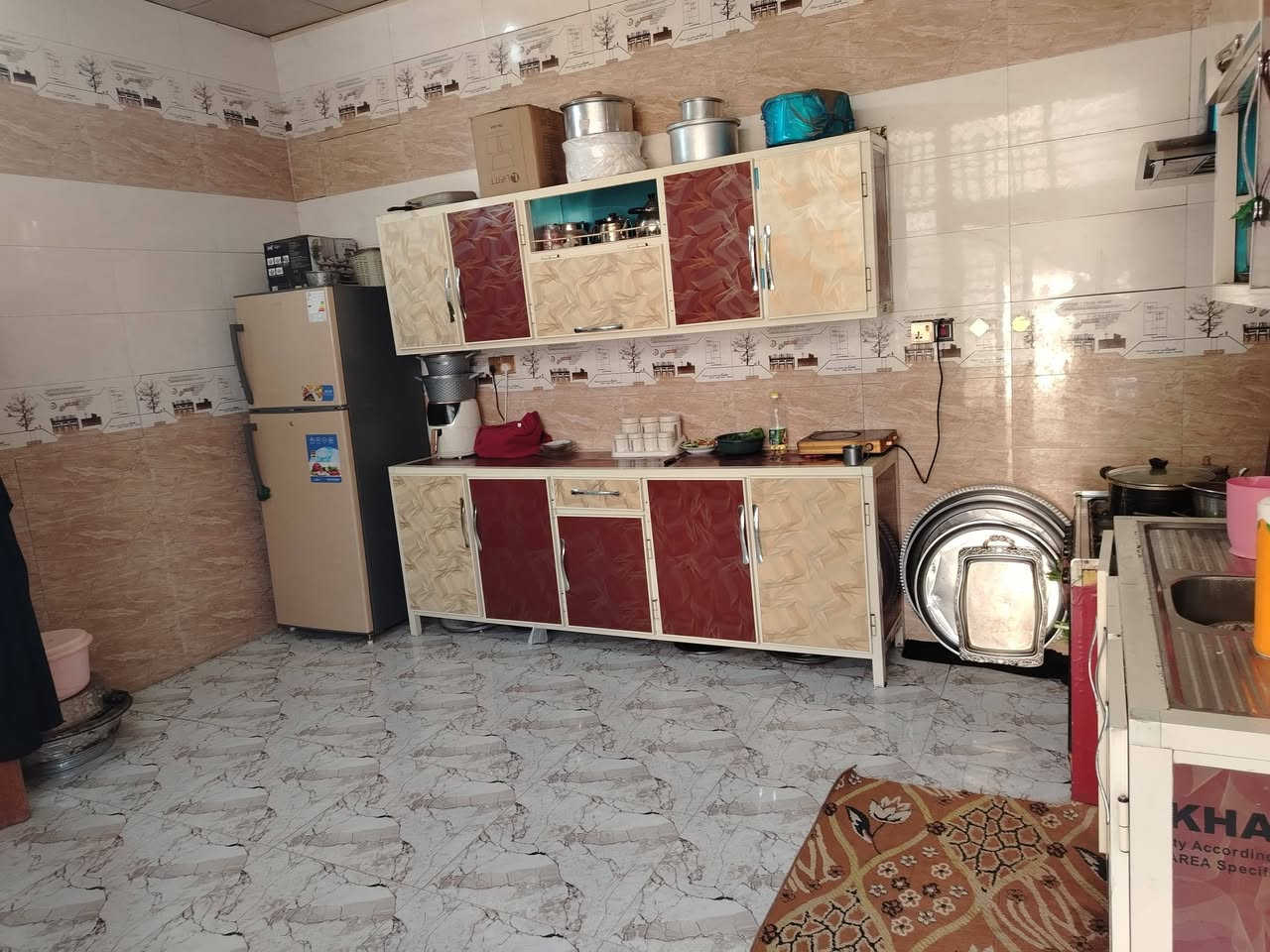 السلام عليكم
اخوان بيت لبيع قرب المدرسه الأمامين لبنين

يكون من ديوانيه 5x10  + وصاله 6x10 + مطبخ 4x5 غرفتين 4x5

صحيات خارجي 4 أمتار + حمام داخلي+ مساحه البيت 200 متر 

لستفسار على التفاصيل تصال على هذه الرقم

***********
