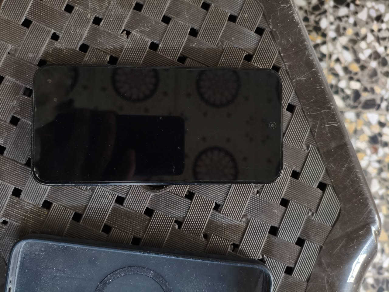 سلام عليكم جهاز بكو F7  برو جهاذ جديد بعده بلزكت الشركه. ذاكر 256 كامل ملحقاته حتى شاحنه ممفتوحه بعدهي بلكارتونه  مكاني بغداد بوب الشام.  سعر 425 قفل


**إذا كنت صاحب هذا الإعلان وتريد حذفه لأي سبب، رجاءا أرسل رسالة إلى الدعم الفني**