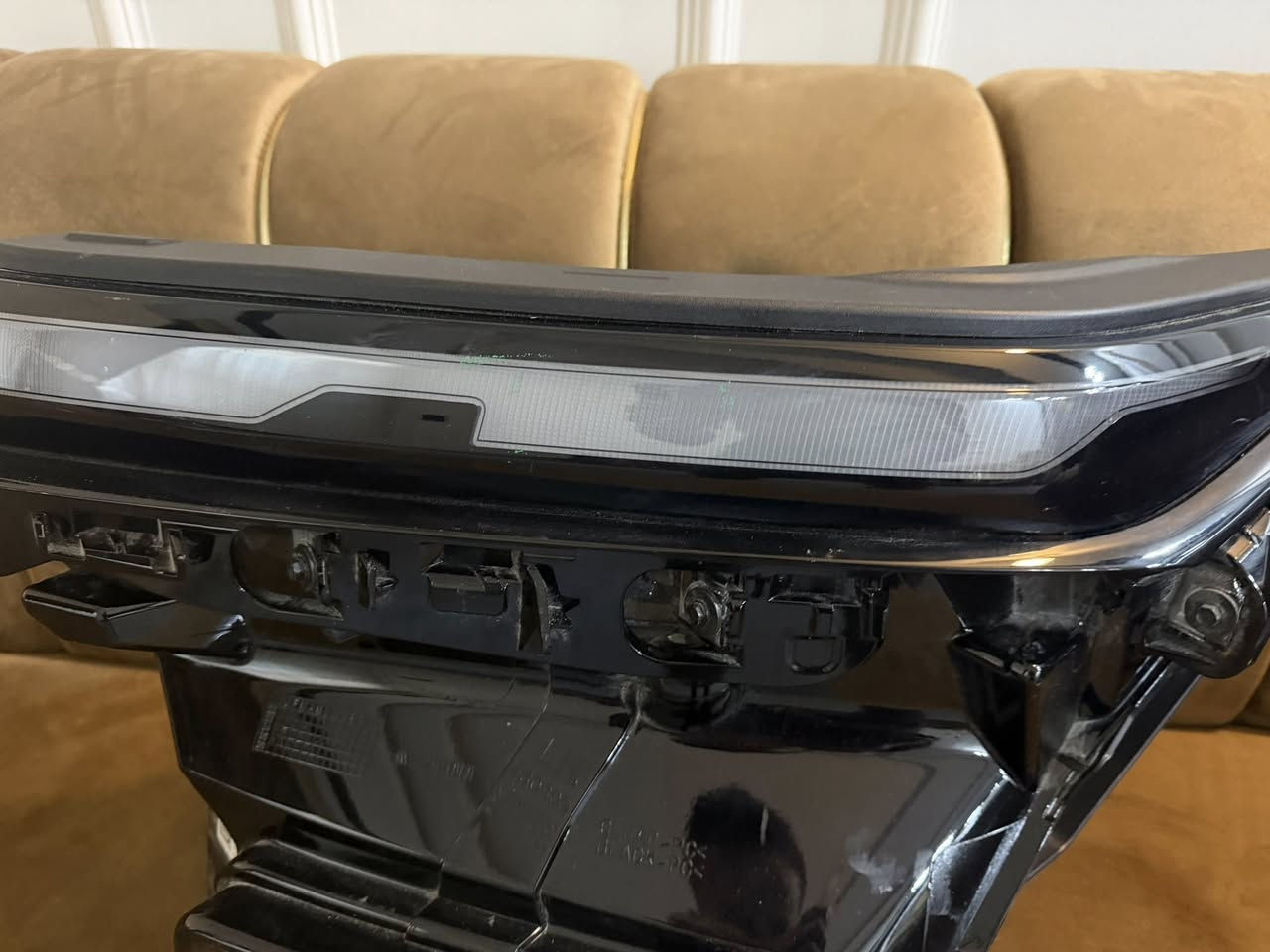 السلام عليكم
لايت يسار ترافيرز 24-26 امريكي تفصيخ 
نضيف كلش 
بعض الملاحضات بالصور 
***********
