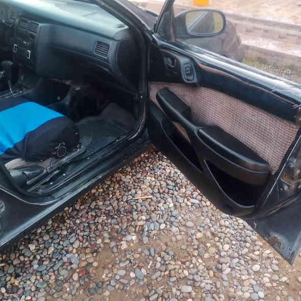 السلام عليكم سياره كرونه فرخ بطه للبيع موديل 1993 محرك كير شرط صدر نضيف تايرات جديد رقم كركوك شرط التحويل و الاضباره بيها صبغ احزام جماليه سعر  37
***********
