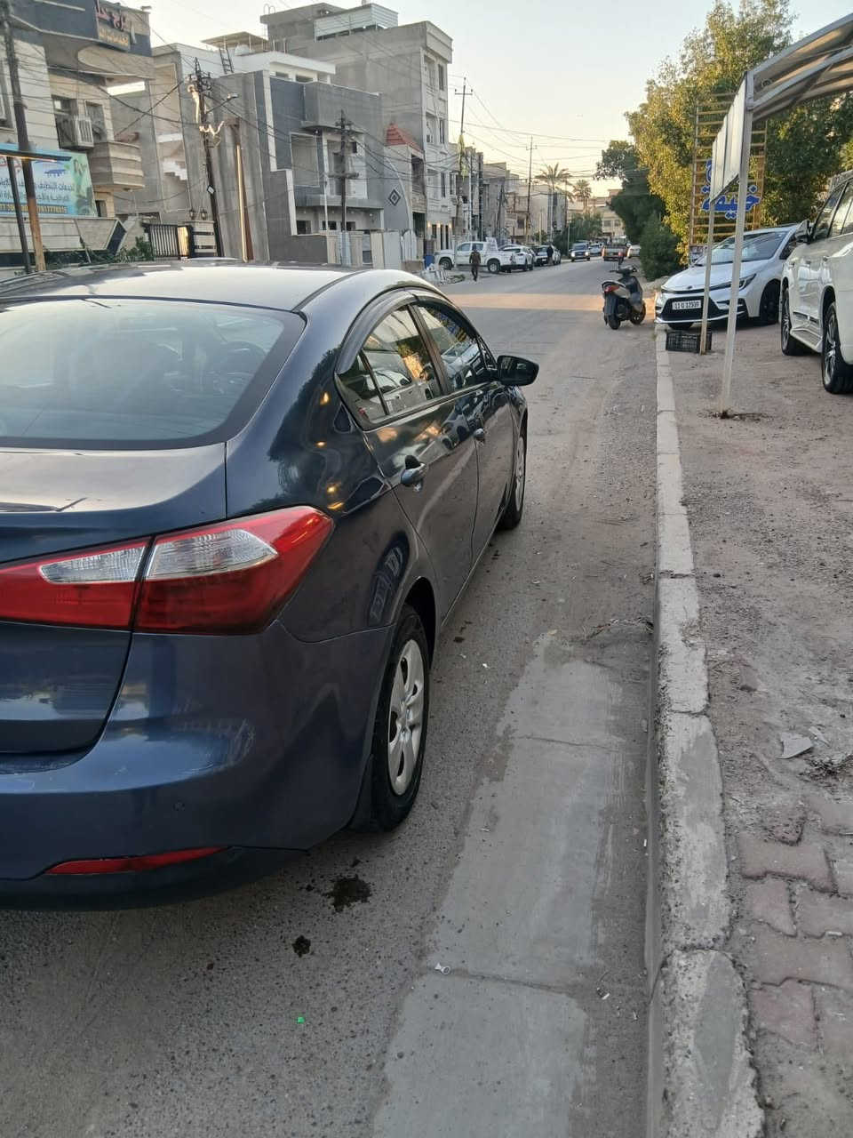 السلام عليكم كيا سيراتو 2016 خليجي للبيع رقم سليمانيه سنويه ورقم وهزه جديده السياره بدون دواخل بدون ايرباك وبدون تكم مصبوغه حزام مكان السياره صليخ ال 600 السعر 96$ وبيهه مجال بسيط للاستفسار ***********
