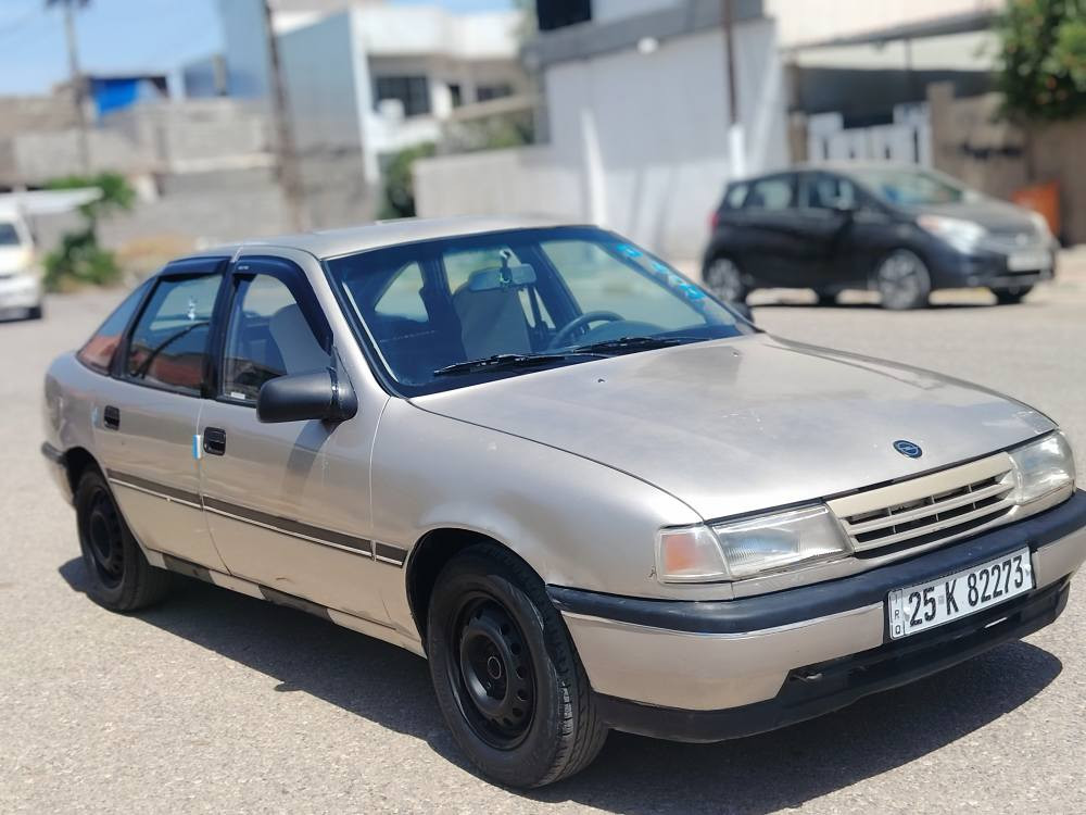سياره اوبل فكترا موديل 91 حجم 16قايش عريض باور سياره نظيفه جدا كولشي مابي شرط بدون ضربه سنويه مشروع وطني لل 2028بي دفتر بنزين كهربائية كلها شغال تخم صدر جديد سعر 33وبي مجال بسيط عنوان كركوك رقم هاتف *********** كركوك, العراق

