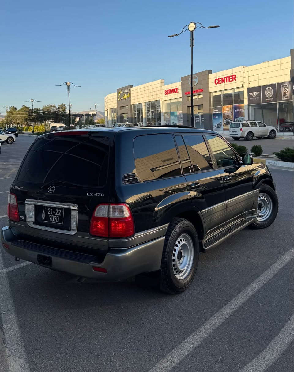 Lexus 2004 LX470 ساخ دوبەی داشبوڵ بەرز
سەیارەکە بە تازەیی و جوانی ماوەتەوە ۱٦٠ هەزار کیلۆمەتری حەقیقی ڕۆیشتووە هەموو گیانی ئیش ئەکات مەکینەو گێڕی نەکراوەتەوە بەشەرتی هەموو شتێک 
دەبڵ ئەکسل و دەبڵی هەواییەکانیشی بە شەرت کارەبایی و تەبرید و تەقەو ڕەقەی بەشەرت بە نیسبەت بۆیاخەوە شەش پارچەی پەمپی دووبەیە بە بێ دەعم و لێدراو سەیارەکە پێش و پشتی کەپسە مواصفاتی قەپات قەپات مواصفاتە  سڵایت داشبوڵ بەرز کامێرا شاشە ناڤیگەیشن کوشن هیتەر کوشن کارەبایی و میمۆری فۆڕمیکا تەبرید مەرکەزی بلوتوز و زۆر مواصفاتی تر ماوە باسی بکەم سەیارەکە کۆدی بۆ کراوەو مەزبووتە سعری فرۆشتنی ۱۲۲ گەڵاو مەجالێکی زۆر کەم شوێن سلێمانی *********** السليمانية, العراق
