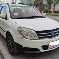 جيلي كروس • ٢٠١٣ • مكينة كورولا