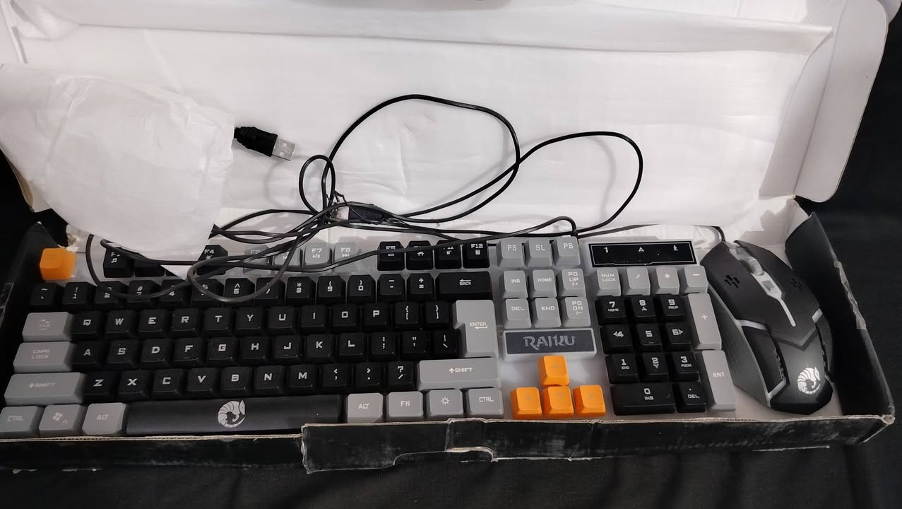 توفرت مجموعة من كيبوردات وماوسات


**إذا كنت صاحب هذا الإعلان وتريد حذفه لأي سبب، رجاءا أرسل رسالة إلى الدعم الفني**