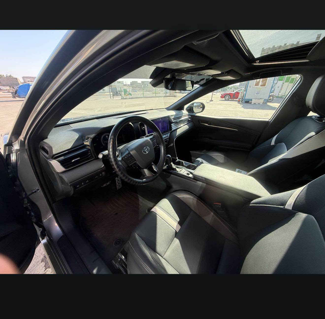 سلام عليكم للبيع تايوتا كامري هايبرد مديل se ples (2025) 
بسمي مجددها ٢٠٢٩ رقم بغداد دولي 
ماشية ٢٠ الف كيلو وليس ميل
السيارة بدون حادث فقط مثل ماموضح بالصورة 
السيارة ليبل واحد اي قطعة مامبدلة بيها 
بدون قطرة صبغ ولا ايرباك 
مواصفات فول واحد على واحد
فتحة 
بصمة
تبريد قطعتين
سايد بريك كهرباء
٥ انظمه قيادة
اوتو هولد 
قيادة الية 
شاشة كبيرة مو صغيرة 
عينة دجتل ٣ اشكال تتغير 
تيبسي شحن
فول تحكم استيرن
تدفئة استيرن
شفتات استيرن
ردار امامي خلفي 
توقف ذاتي
اشاير بالمراية
هيتر مراية جانبية وجام خلفي 
كامره دوارة 
تخم تاير دلوب اصلي 
سبير مانازل وعدتها وكتلوكات بعدهم مسلفنات
سيارة اقتصادية بشكل وسريعة جداً 
وبالعافية على الي ياخذها 
سعر السيارة:💵 ٢٥٥ وبيها مجال للشراي ويدلل
رقم الهاتف : 📱*********** البصرة, العراق
