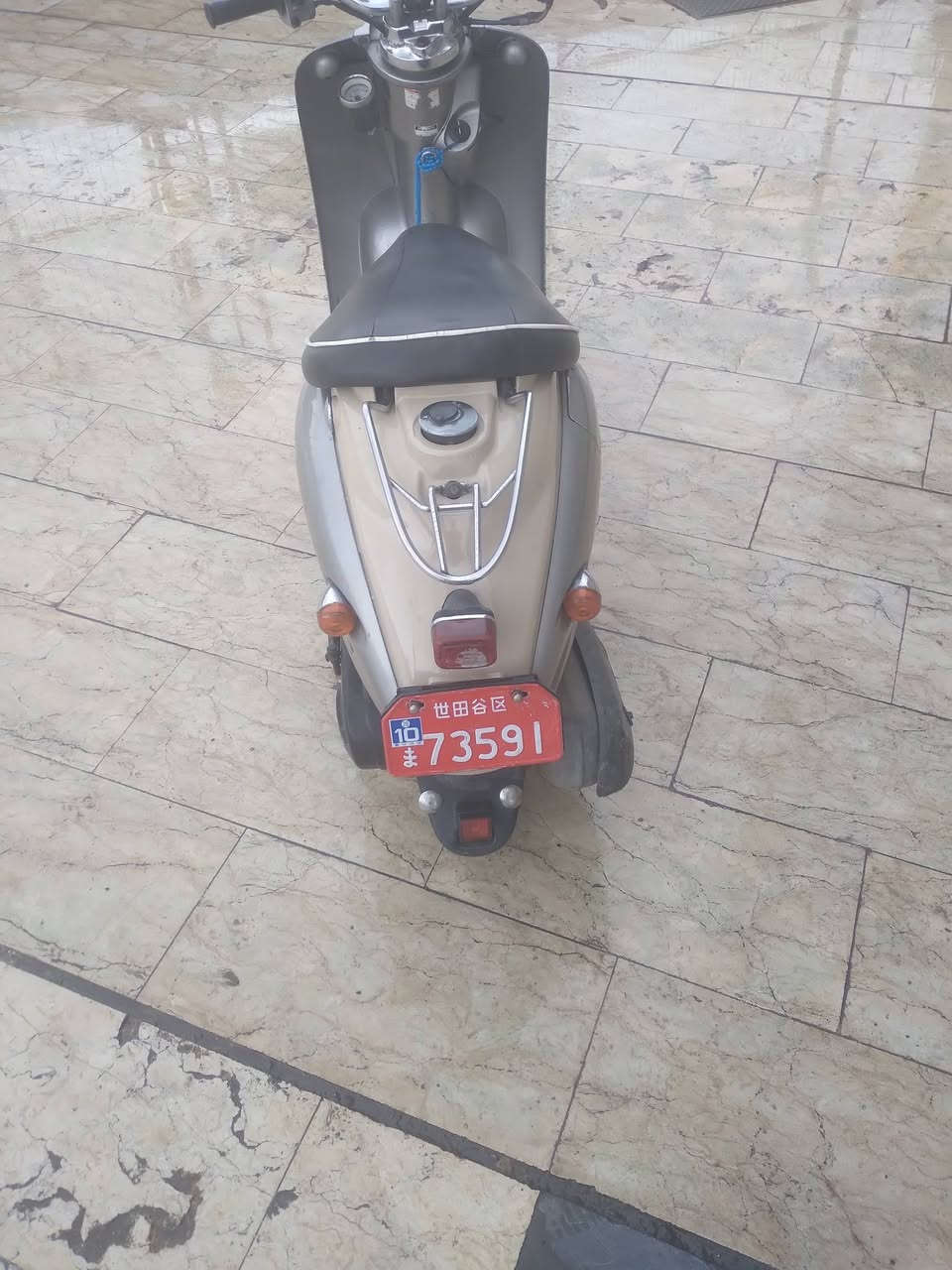 سلام عليكم دراجه كلاسك فحل البيع سلف هندر اشاير لايت هورن قفل صندك قفل استرين تخم  تاير جديد دبالت امامي خلفي شغال كابريت اصليه شوته اصليه صالصنه اصليه جيب مصلح وتعال افحص مكاني بغداد ساحت الطيران رقمي ***********السعر 425
