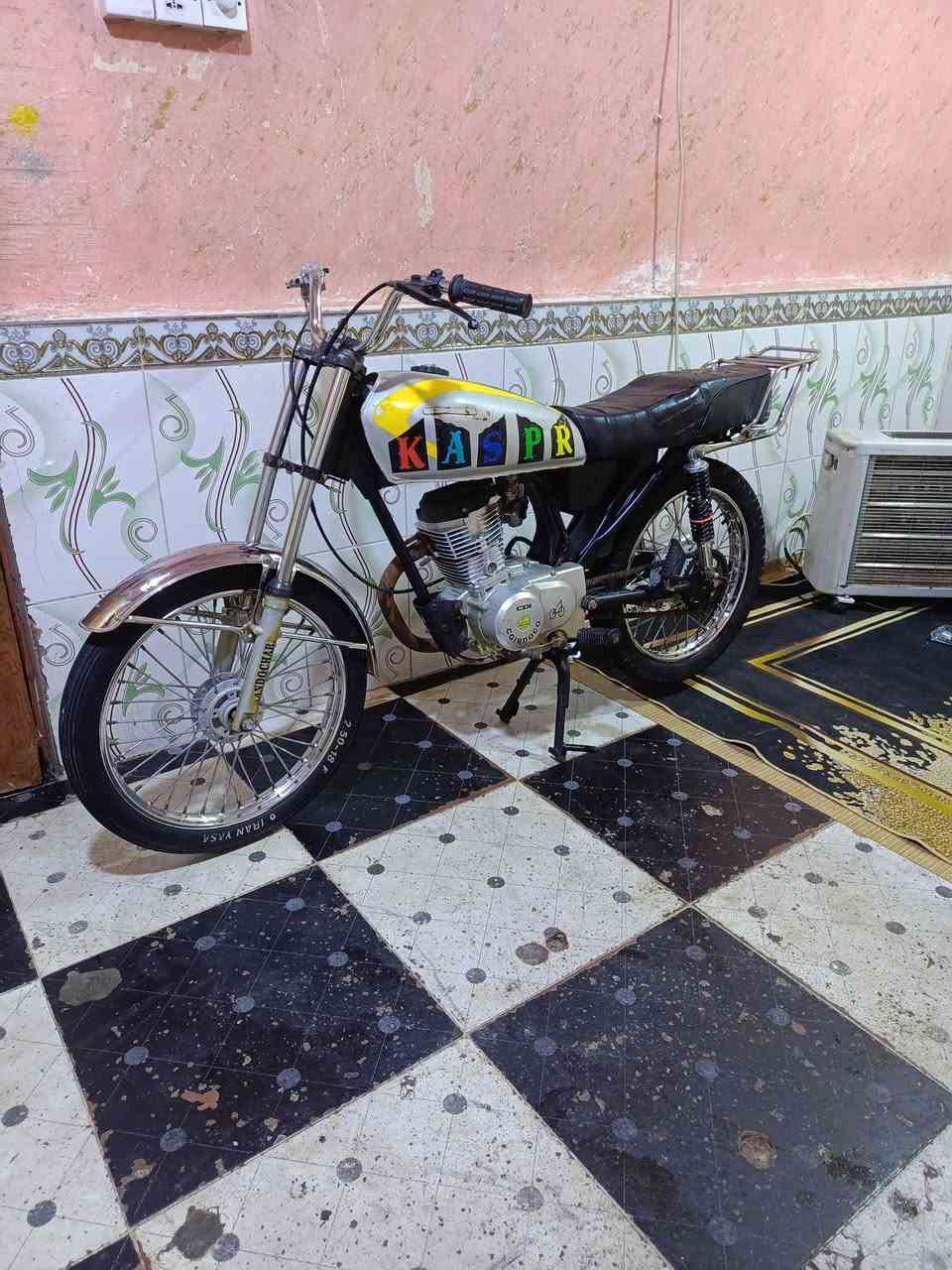 دراجه للبيع نوع الدراجه ايراني مكاني بصره القبله السعر 400 😍***********
