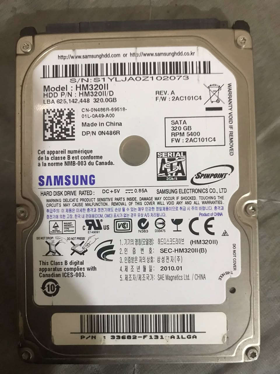 غراض للبيع
هارد hdd 320gb  5400rpm شركة samsung  حجم صغير(يعني تكدر تشكله باللابتوب) السعر 15 بيها مجال

كنترولر جويستك xbox one الاصلية نظيفة ما بيها اي مشاكل السعر 35 الف 

Xbox wireless adapter for windows وصلة تربط اجهزة xbox
بالحاسبة (تكدر تربط ثمن كنترولرات و سماعة xbox) للمعلومة الوصلة اصلية من الشركة و تعتبر 2.4hz يعني الاستجابة اسرع شي 
مشتريها ب 25 راح ابيعها ب 15 الف

وصلة بلوتوث السعر 5 الاف 

ماوس باد لوفي لجماعة ون بيس السعر 5 الاف 

مكاني البصرة 
توصيل موجود


**إذا كنت صاحب هذا الإعلان وتريد حذفه لأي سبب، رجاءا أرسل رسالة إلى الدعم الفني**