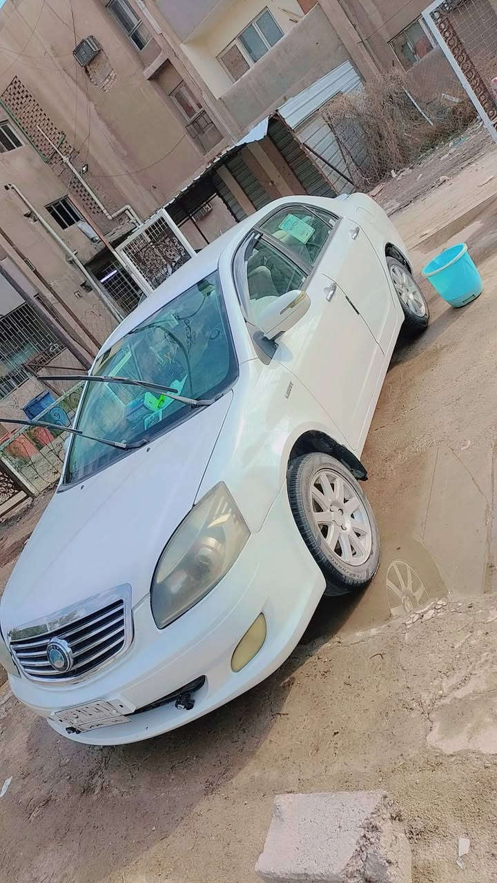 جيلي موبل محرك وكير كورلا نحله 1800 اوتو 2013 بيها جاملغ خلفي صبغ طخة خفيفة والباقي مكفوله صدر جديد كهربائيات كله شغاله تبريد ثلج شاشة كامرة رقم بغداد بسم ابن عمي تحويل ثاني يوم عليها غرامه 200 الف على المشتري سعرها 50 قفل قفل قفل ***********
