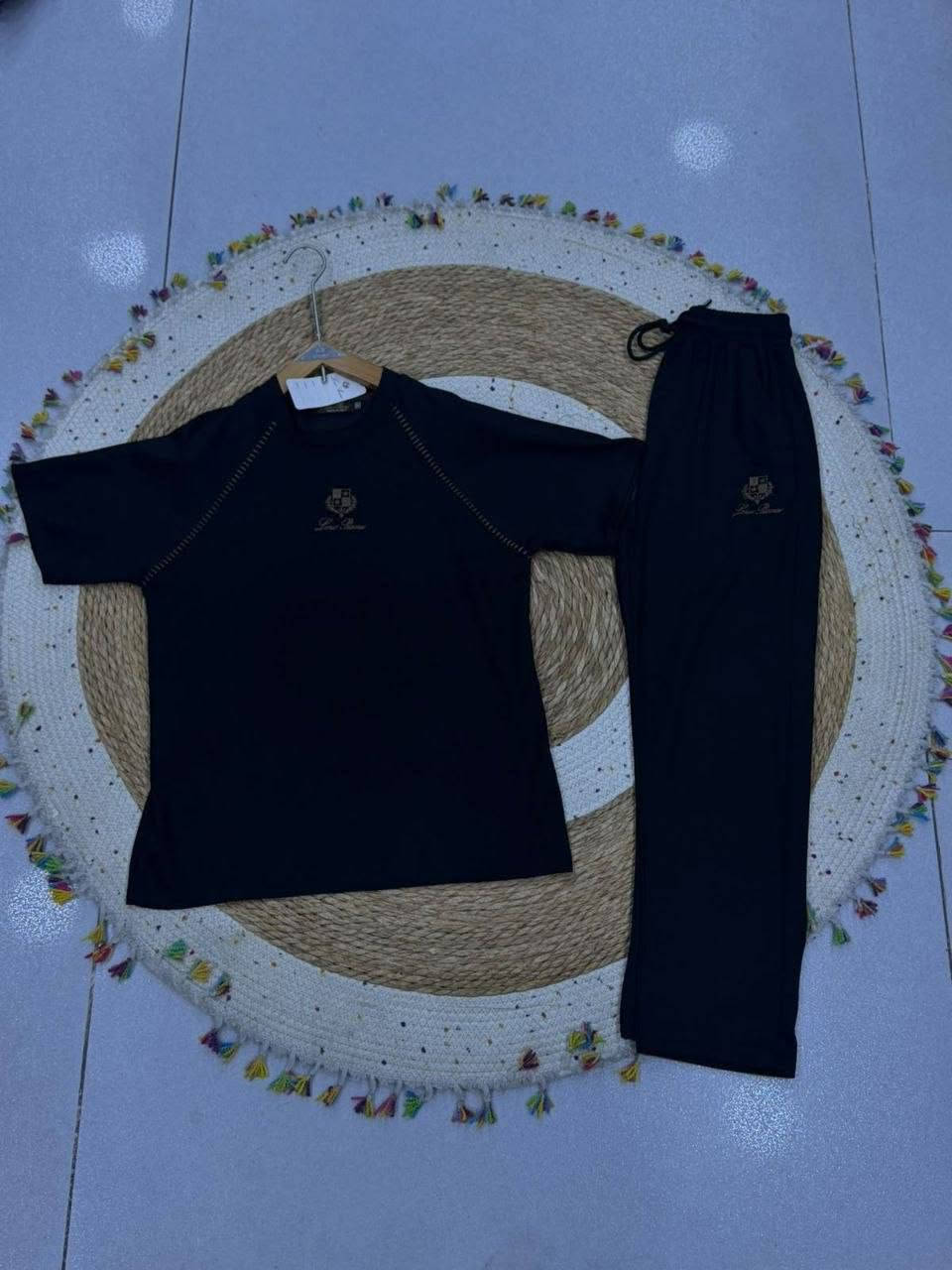 تراك رجالي تركي خامه أسفنجي 

قياس S M L XL XXL
السيري 5 قطع 
الشد 10 قطع ب206 الف


**إذا كنت صاحب هذا الإعلان وتريد حذفه لأي سبب، رجاءا أرسل رسالة إلى الدعم الفني**