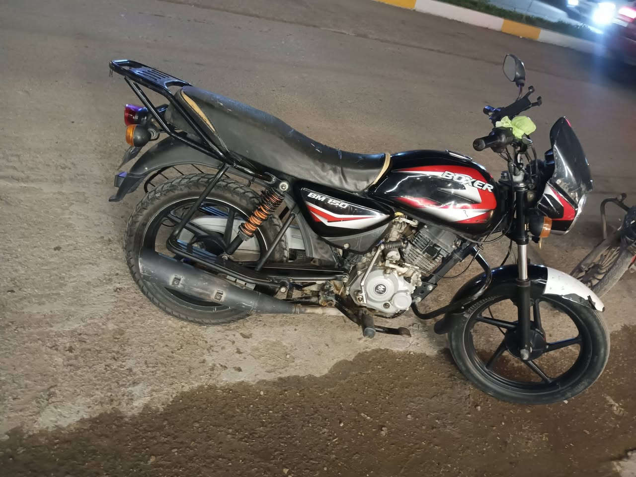 السلام عليكم بوكسر موديل 21 شرط الترقيم اوراق اصوليه 
1.500 وبمجال المكان ديالى 
***********
رحمه لوالديك الشراي يتصل مو شرعي لا يتصل ولا تكسر بالسعر
