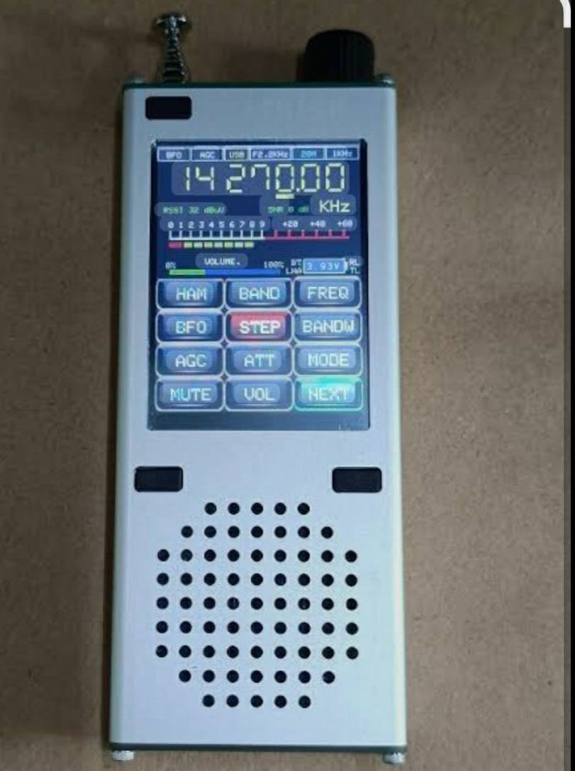 للبيع .. اعلى سعر 
أبرز المواصفات والمميزات
نطاقات الاستقبال: يدعم نطاقات FM (64-108 ميجاهرتز)، والموجات الطويلة (LW)، والمتوسطة (MW)، والقصيرة (SW)، بالإضافة إلى دعم وضع النطاق الجانبي الوحيد (SSB) بنوعيه LSB و USB.
الشاشة والتحكم: مزود بشاشة ملونة تعمل باللمس مقاس 2.4 بوصة، مما يسهل التنقل بين القوائم وإدخال الترددات مباشرة، كما يحتوي على مقبض تشفير (Encoder) عالي الدقة لضبط التردد يدوياً.
التقنيات المدمجة: يعمل بمعالج ESP32 وشريحة SI4732، ويدعم ميزة الـ Bluetooth لبث الصوت إلى السماعات اللاسلكية، كما يدعم عرض معلومات الـ RDS لمحطات FM.
تحسين الإشارة: يحتوي على مضخم أولي مدمج (LNA) يمكن تفعيله لتحسين جودة استقبال الإشارات الضعيفة.
البطارية والشحن: يعمل ببطارية ليثيوم مدمجة (تتراوح سعتها بين 1200 إلى 4000 مللي أمبير حسب الإصدار)، ويتم شحنه عبر منفذ USB Type-C.
إضافات تقنية: يتضمن ميزة مسح طيف الترددات (Spectrum Scanning) لرؤية نشاط الإشارات على الشاشة، وكشاف LED صغير مدمج. 
YouTube
YouTube
 +7
ملاحظات الاستخدام والسعر
الأداء: يثني المستخدمون على حساسية الاستقبال الجيدة بالنسبة لحجمه، خاصة عند استخدام الهوائي التلسكوبي المدمج الذي يصل طوله إلى 1200 مم في بعض الإصدارات.
التكلفة: يتراوح سعره تقريباً بين 50
 دولار أمريكي حسب المتجر والإصدار (Pro أو العادي).
نصيحة تقنية: يفضل استخدام شاحن "غير ذكي" (Dumb Charger) أو كابل USB-A إلى USB-C للشحن، حيث قد لا تدعم بعض الوحدات الشحن عبر كابلات USB-C إلى USB-C الحديثة بسبب تصميم دائرة الشحن. 
Reddit
Reddit
 +4
هل ترغب في معرفة المزيد عن كيفية تحديث البرامج (Firmware) لهذا الجهاز أو كيفية تشغيل وضع SSB؟
قد يعرض الذكاء الاصطناعي معلومات غير صحيحة، لذا ننصحك بالتحقّق من الردود.

بناءً على المواصفات التقنية لجهاز ATS120 (Pro)، إليك قائمة بأبرز مميزاته التي تجعله مفضلاً لدى هواة الراديو:
1. تعدد نطاقات الاستقبال (All-Band)
يغطي الجهاز طيفاً واسعاً من الترددات، مما يتيح لك الاستماع إلى:
FM: إذاعات الراديو المحلية مع دعم خاصية RDS (إظهار اسم المحطة والمعلومات).
AM: الموجات الطويلة (LW) والمتوسطة (MW) والقصيرة (SW).
SSB: استقبال هواة اللاسلكي والاتصالات البحرية والجوية (عبر نمطي LSB و USB).
2. تقنية SDR المتطورة
يعتمد على معالجة الإشارة رقمياً (Software Defined Radio)، مما يمنحه:
دقة عالية في تنقية الصوت وتقليل التشويش.
إمكانية تحديث نظام التشغيل (Firmware) لإضافة ميزات جديدة مستقبلاً.
3. واجهة تحكم متطورة
شاشة لمس ملونة: مقاس 2.4 بوصة تسهل التنقل بين القوائم والترددات بلمسة واحدة.
ماسح الطيف (Spectrum Scanner): ميزة بصرية تظهر لك نشاط الإشارات القريبة على الشاشة ليسهل عليك العثور على المحطات النشطة.
4. جودة التصنيع والحجم
هيكل ألومنيوم (CNC): يوفر حماية ممتازة وتبريداً جيداً للمكونات الداخلية، مع ملمس فخم.
حجم الجيب: الجهاز صغير جداً وخفيف الوزن، مما يجعله مثالياً للرحلات والتنقل.
5. ميزات الاتصال والإضافات
البلوتوث: يمكنك ربطه بسماعات الرأس أو سبيكر خارجي لاسلكياً.
مضخم LNA: يحتوي على مضخم إشارة داخلي مدمج لتقوية المحطات الضعيفة والبعيدة.
بطارية قوية: تدوم لساعات طويلة ويتم شحنها عبر منفذ USB-C العالمي.


**إذا كنت صاحب هذا الإعلان وتريد حذفه لأي سبب، رجاءا أرسل رسالة إلى الدعم الفني**