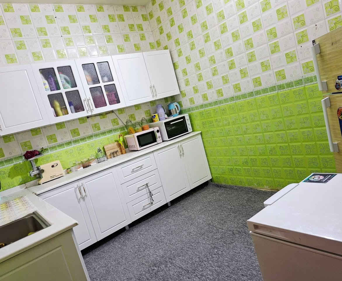 ⭕ للبيع...للبيع...
دار  زراعي ملك  مساحه ١٠٠ متر  مربع   ١٠ * ١٠🏠 

::: 
::::🏠🏠يتكون /   طابقين استقبال وهول ومطبخ   
و غرف نوم ١ طابق الارضي وغرفتين طابق ثاني ومجمع صحيات   

بناء ::حديث 

🏠🏠
الموقع :::   شارع ٨٠ كربله خلف البانزين خانه أضواء الحله شارع المحوله  قريب ع شارع العام 

 
سعر :::135 مليون وبيه مجال مع الاثاث

((((🏢🏢 #موقع_مميز_جدا🏢🏢  🧿🧿🧿)))) 

 للاستفســــــار مراسلــة الرقم ***********
