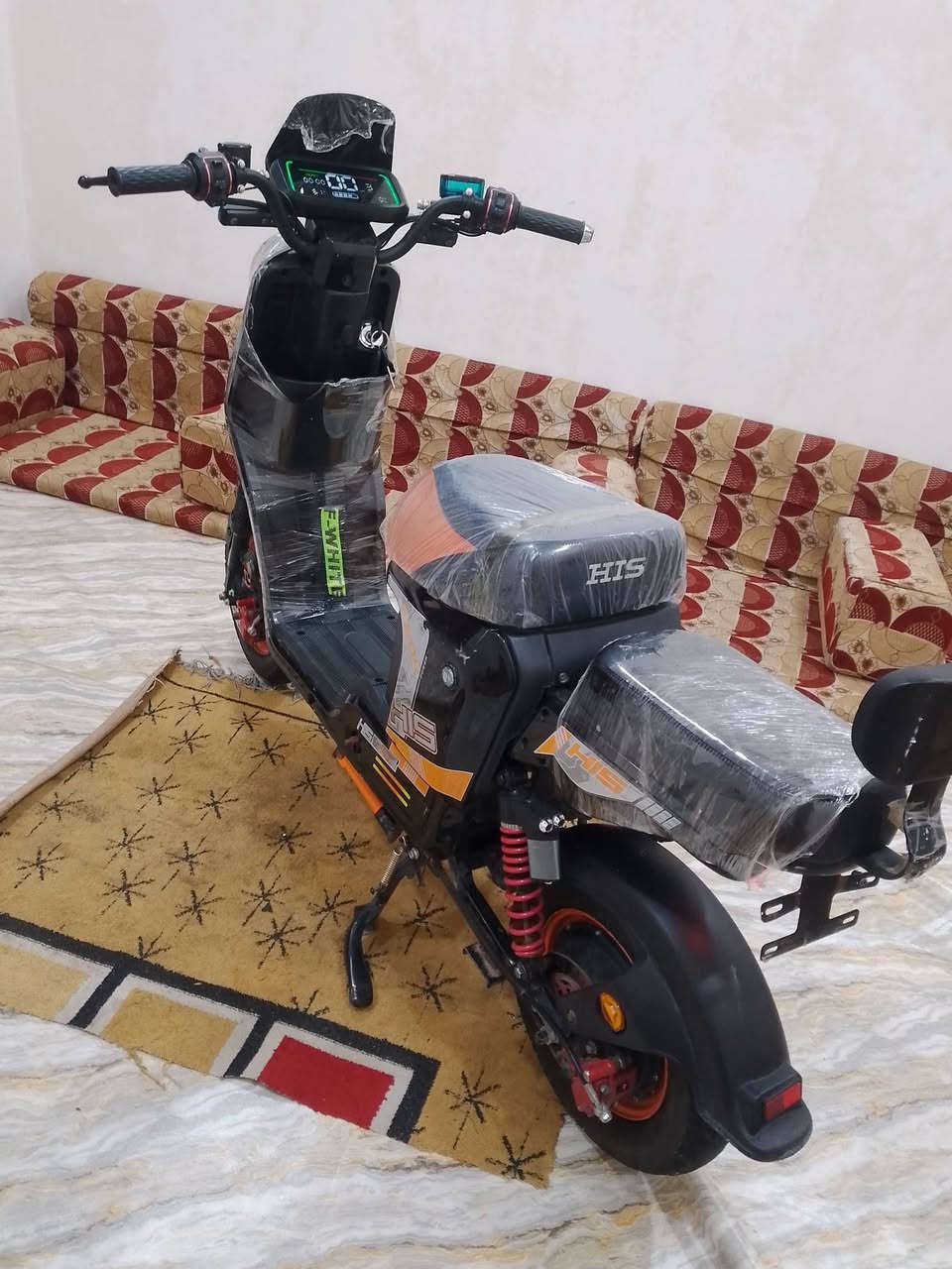 السلام عليكم دراجه شحن اكس 900 دراجه جديده كلش ربع دينار ما تصرف عليها موديل 2025 دراجه حلوه ونظيفه بطاريات جدا شرط الفحص بسرعه 99 سويجين زائد بصمه دراجه ما ناقصها اي شيء مكان البصره القبله سعر الدراجه 400 بيها مجال للشراي والشراء ينتصر على هذا الرقم ***********
