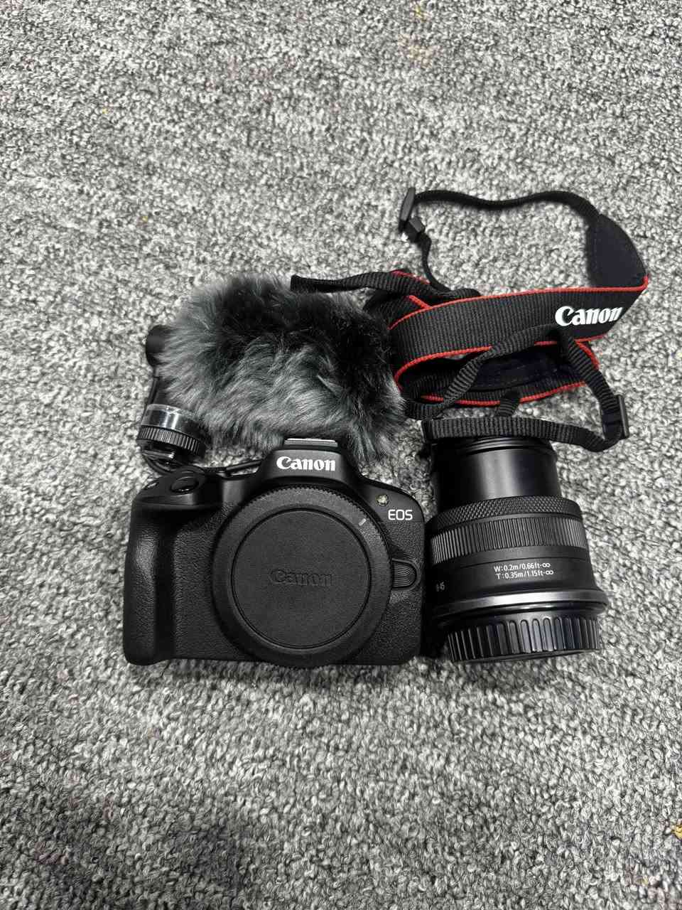 السلام عليكم كأمره كانون R50للبيع
وياها جنطه +بطاريات عدد  ٢ +حزام +مايك مالتها يجي وياها كامل ملحقات +ادبتر تكدر تخلي العدسات مال كانون القديمه عليها +عدسه كانون ٧٥_٣٠٠ فتحة عدسه 

3.5f - 5.6f

    المكان بغداد الشعله 

السعر خاص أو الاتصال على الرقم ***********
