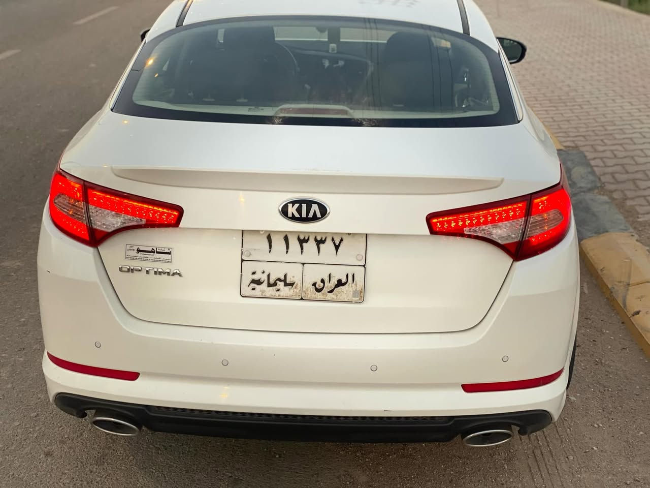 السلام عليكم للبيع كيا اوبتيما مديل ١٣ خليجي مكفول كفاله عامه بس حالوب خفيف بيها  2400 دوش  السياره جديده حيل وجاهزه واي نقص مابيه كير مكينه مكفولات حداديه تخم تاير تبريد ثلج السعر 130 لاستفسار اكثر لاتصال على الرقم ***********مكان السيارة واسط
