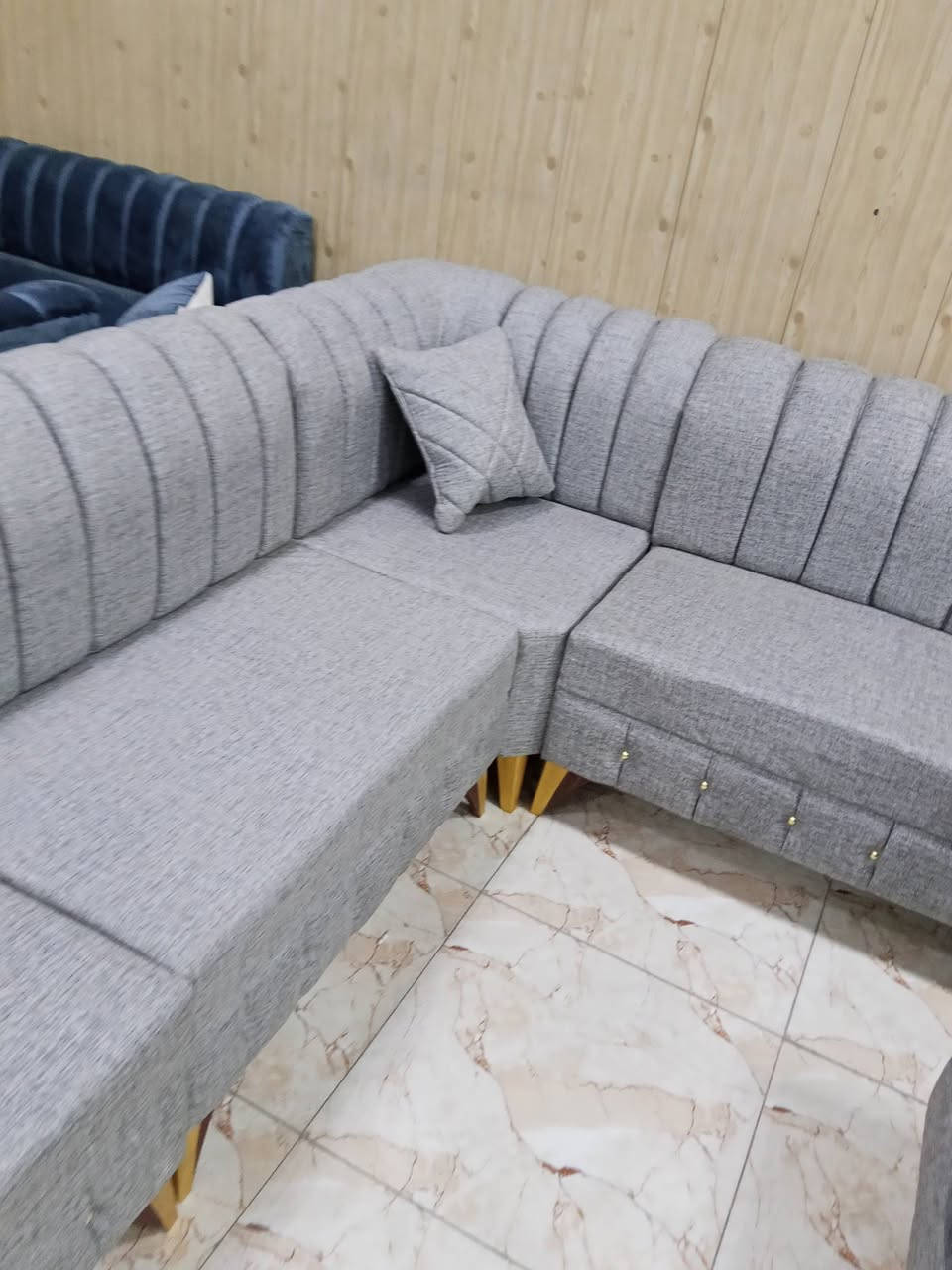 🔴معرض أبو بلاش2🔴

💥متوفر كافة الألوان .. 
🔥متوفر نظام التقسيط ..
🔥عندك ديوان أو تخم قديم نستقبلة ونعطيك جديد.. 
التفاصيل مراسلتنا على الأرقام التالية 👇👇:
***********

-*********** اضافه اله جلسات عربيه سعر دوشك مترين 85 جاهز سعر متر تفصال 60 الف يا بلاش حسب طلب زبون المزيد ميوز طعام طبلات مراجيح دواشك غرف نوم
