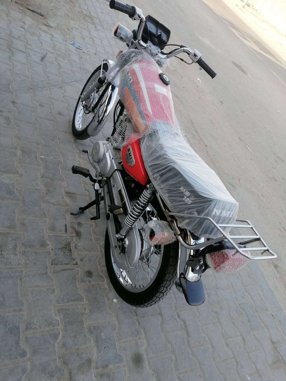 السلام عليكم نامه شلامجه موديل موديل 23 طالعه بال 24 من الوكيل رقم سنويه رقمها بصره باسم الوكيل سيد سعد سعر على الخاص عنوان بصره حي الحسين بس الشراي يتصل على الرقم ***********
