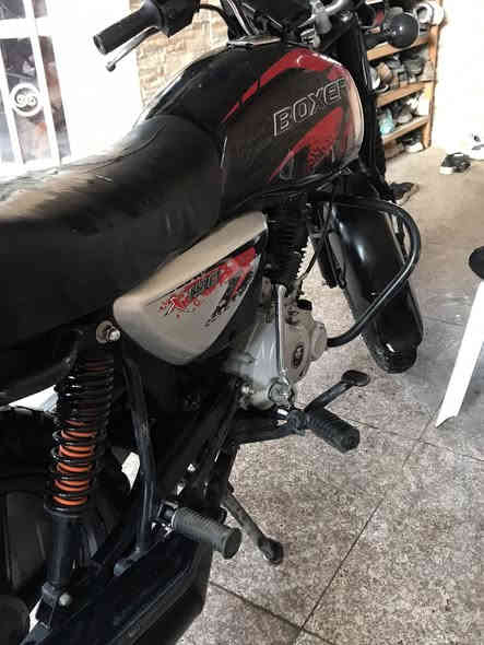 للبيع بوكسر جديده موديل ٢٠٢٣ مكفوله من كلشي دراجه جديه مكاني بغداد مرقمه بغداد نكليزي بسمي 
سعر ٢٤٠٠ 
***********
