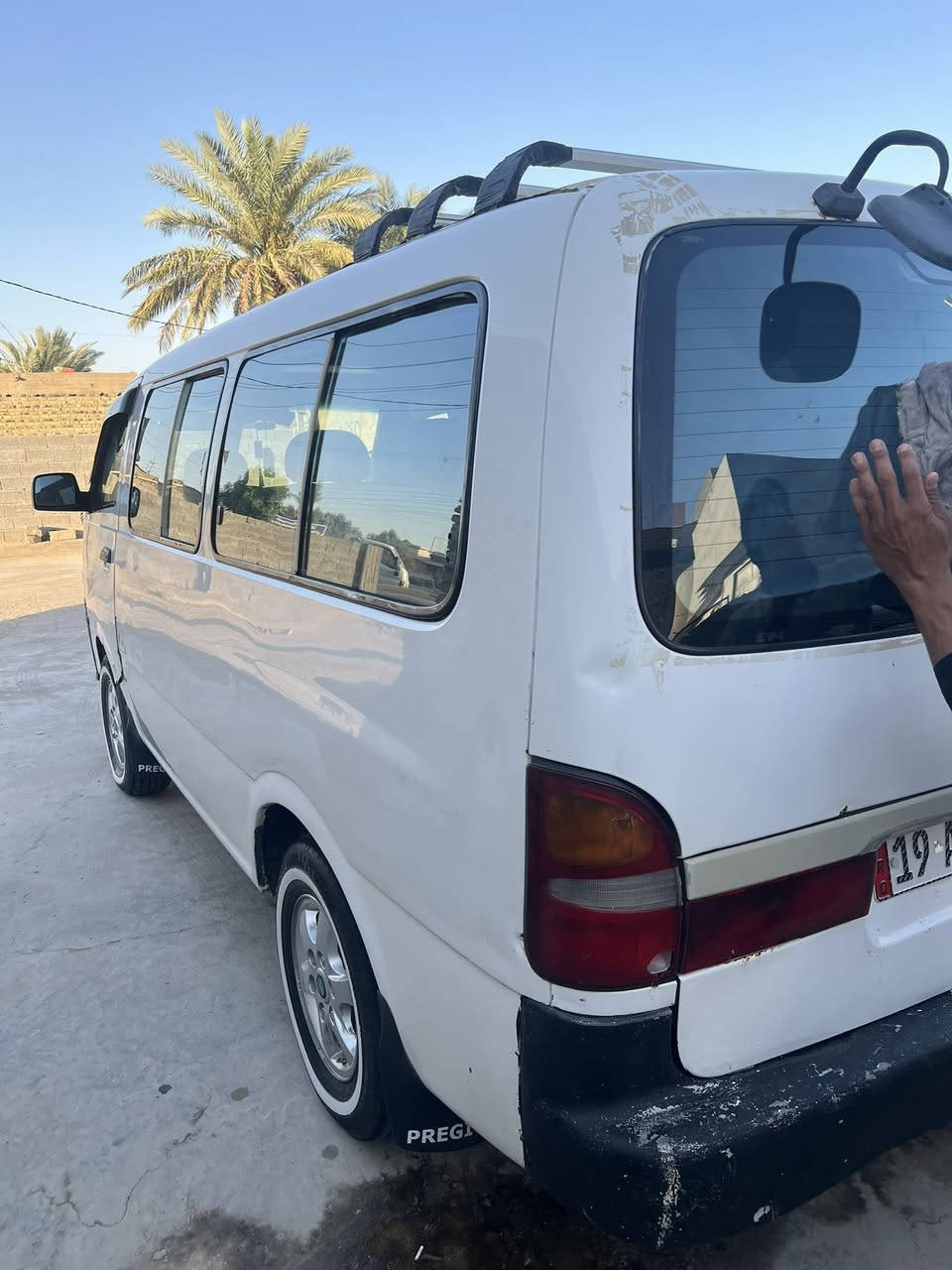 سلام عليكم بريجو موديل 2000باسمي  سنويه لل31 مكينه خير من الله شواصي نضاف دواخل انضاف كلش ارضيه وكشنات مشتغلهن جديد رقم كربلاء انكليزي مصفره هيئه وغرامات السعر 87وبيها مجال 
***********
