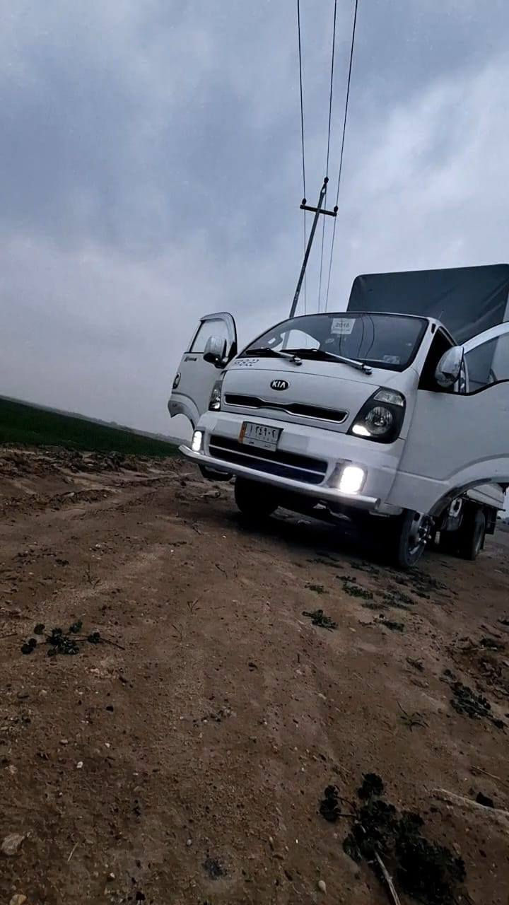 السلام عليكم كيه فحل موديل 2018محور سياره جديده صدر محرك جديد رقم الانبار انكليزي تبريد ثلج سعر 130بيهه مجال قليل الاستفسار ***********
