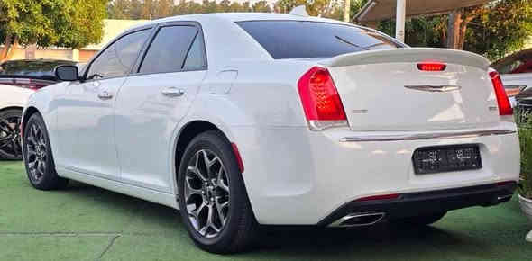 اوباما موديل ٢٠٢٠ وارد امريكا ماشي ٨٨ الف السياره بحاله جيده السعر ١٢٥ ورقه اتصال ***********
