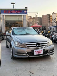 مرسيدس C200 • ٢٠١٣ • عداد ٢٤٠٠٠٠