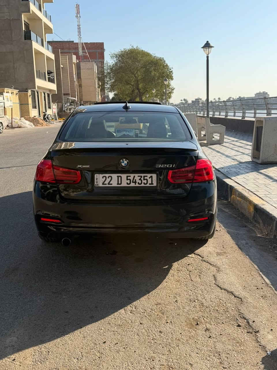 Bmw 320i
موديل2018رقم اربيل حادث3 قطع فول مواصفات لون اسود مكاني بغداد السعر 135 
***********
