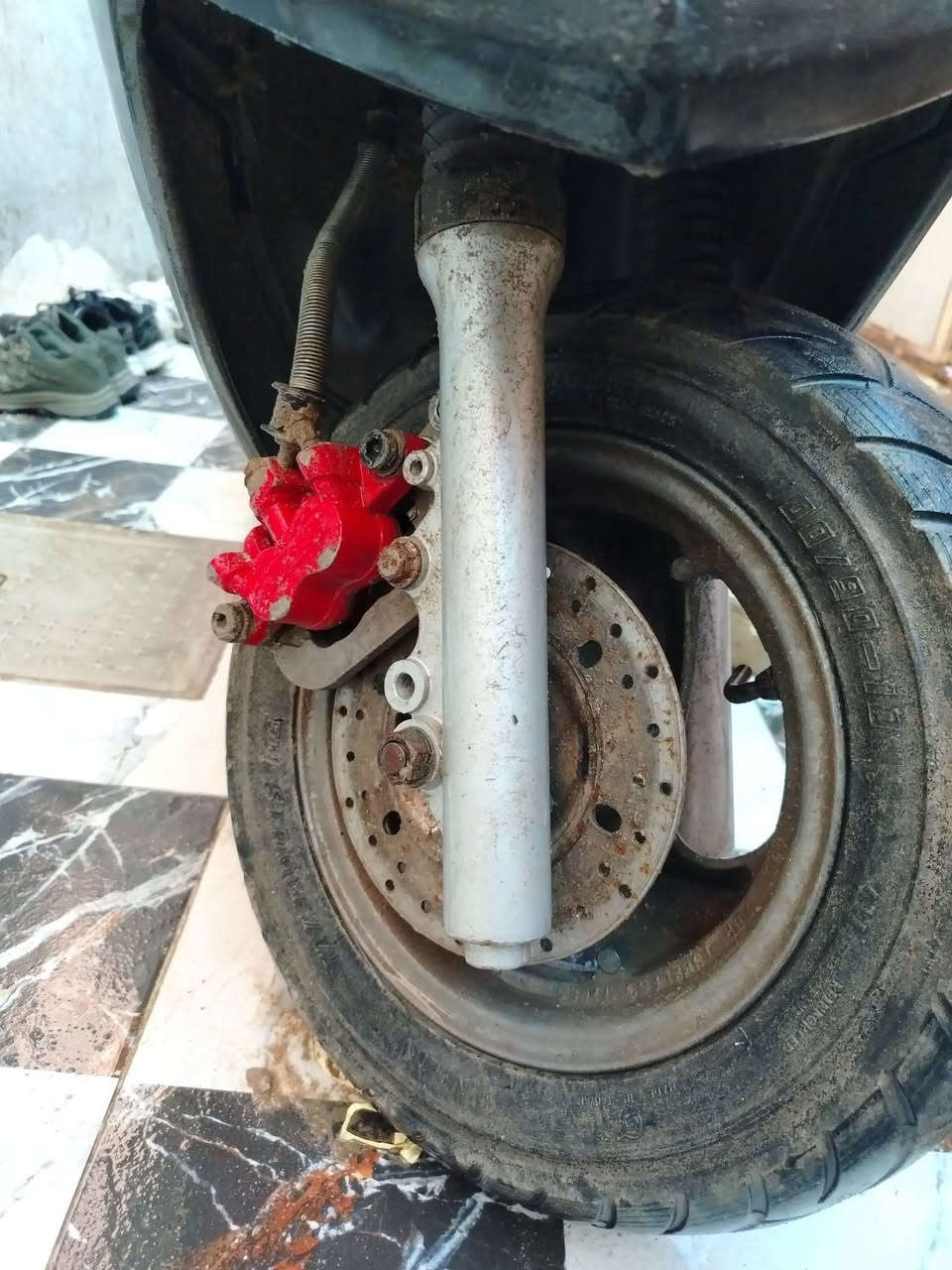 دراجه ماكس 140

دراجه حلوه وقويه وبيها نواقص بسيطه يرادلها ترتيبات لا مفتوحه ولا كايمه وصل معرضها موجود بل24 اشتريتها  

بيها مشكله بسيطه بس ماكنيت يرادله تبديل كون يم مصلح مرتب

مكاني بوبيات عامود 104 قرب أسواق احمد 

سعرها 400 وبيها مجال واني خادم الكم 

رقمي ***********
