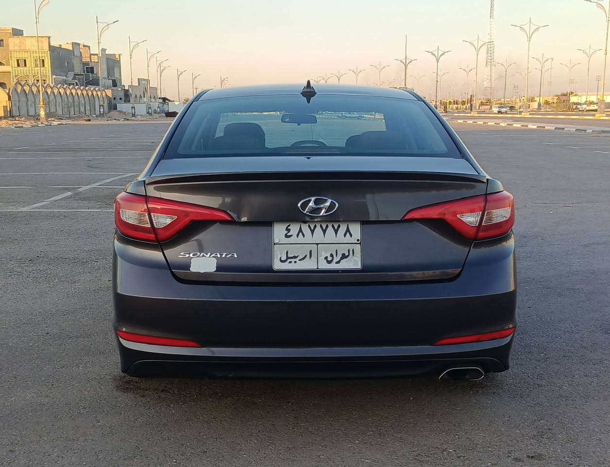 السعر 117 للاستفسار *********** سوناتا موديل 2017 امريكي مكفوله كفاله عامه من الضربة والتبديل والصبغ كلها ليبل واحد بيه بارد شبر فقط شاشه كامره دوار تحكم استيرن جهتين شاشه اعطال مكينه وكير مكفولات ماشيه 130 تبريد ثلج حداديه جديده تخم تاير السيارة جديده كلش احلى من الصور مابيه اي نقص
