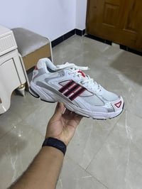 باله اصلي نضافه 100 بل 100 قياس 44 طول القدم 28 السعر 30 يوجد توصيل جم...