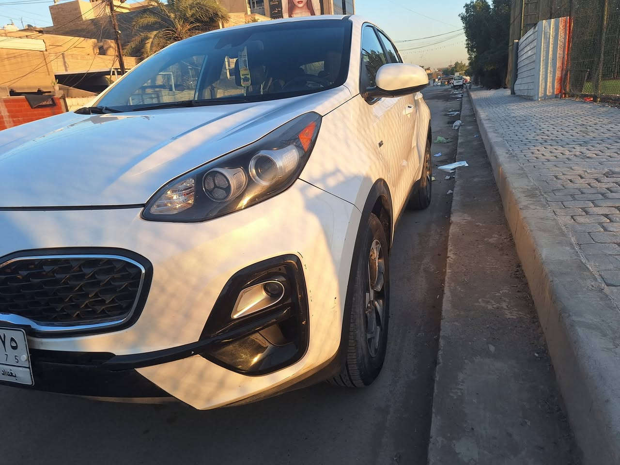 سلام عليكم
كيا سبورتج 2022 وارد امريكي 
ماشيه 62 حادث خلفي بدون تبديل 
السونار مرفق بالصور 
نص فول مواصفات معروفه للبيع ب ١٨٥ 
مكانها الامين 
***********
