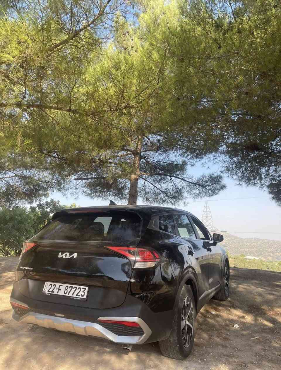 السلام عليكم كيا سبورتج موديل 2023 وارد امريكي الضرر بنيد وجاملغ ايسر بدون ايرباك بدون دواخل  ماشيه 40الف جاهزه السياره على وضع الشركه فول ماعده الفتحه  بصمه تشغيل عن بعد بعد بيها اهواي موصفات معروفه مكان السياره بغداد الدوره الشراي يتصل ويدالل موبايل *********** واتساب متواجد السعر 205
