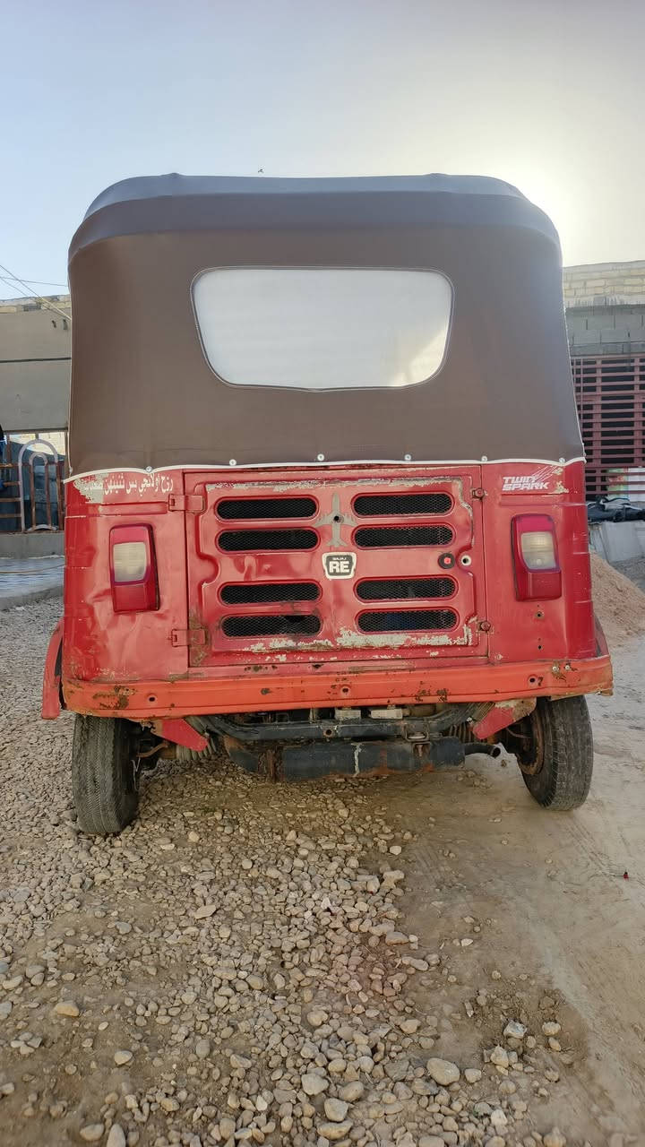 السلام عليكم من رخصت صاحب الكروب تكتك للبيع مديل2017 أوراق أصولي  مكينه عشرين تخم تاير جديد مكينته كفاله لاتنقيص ولاتبخير السعر خاص ***********
